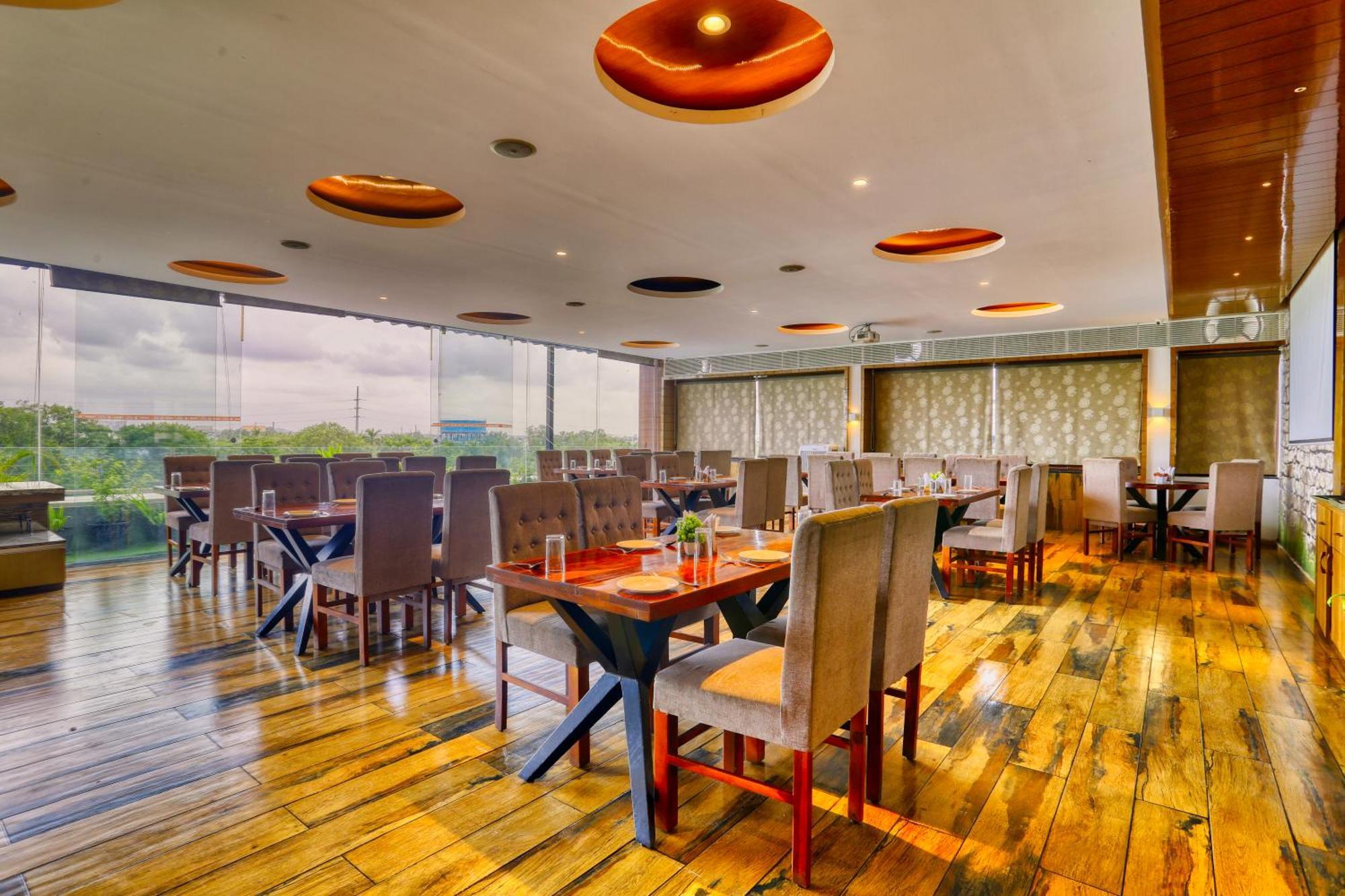 The Ashoka Hotel Indore Ngoại thất bức ảnh