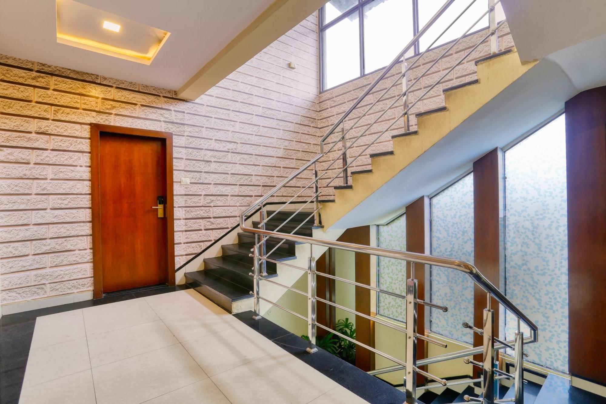 The Ashoka Hotel Indore Ngoại thất bức ảnh