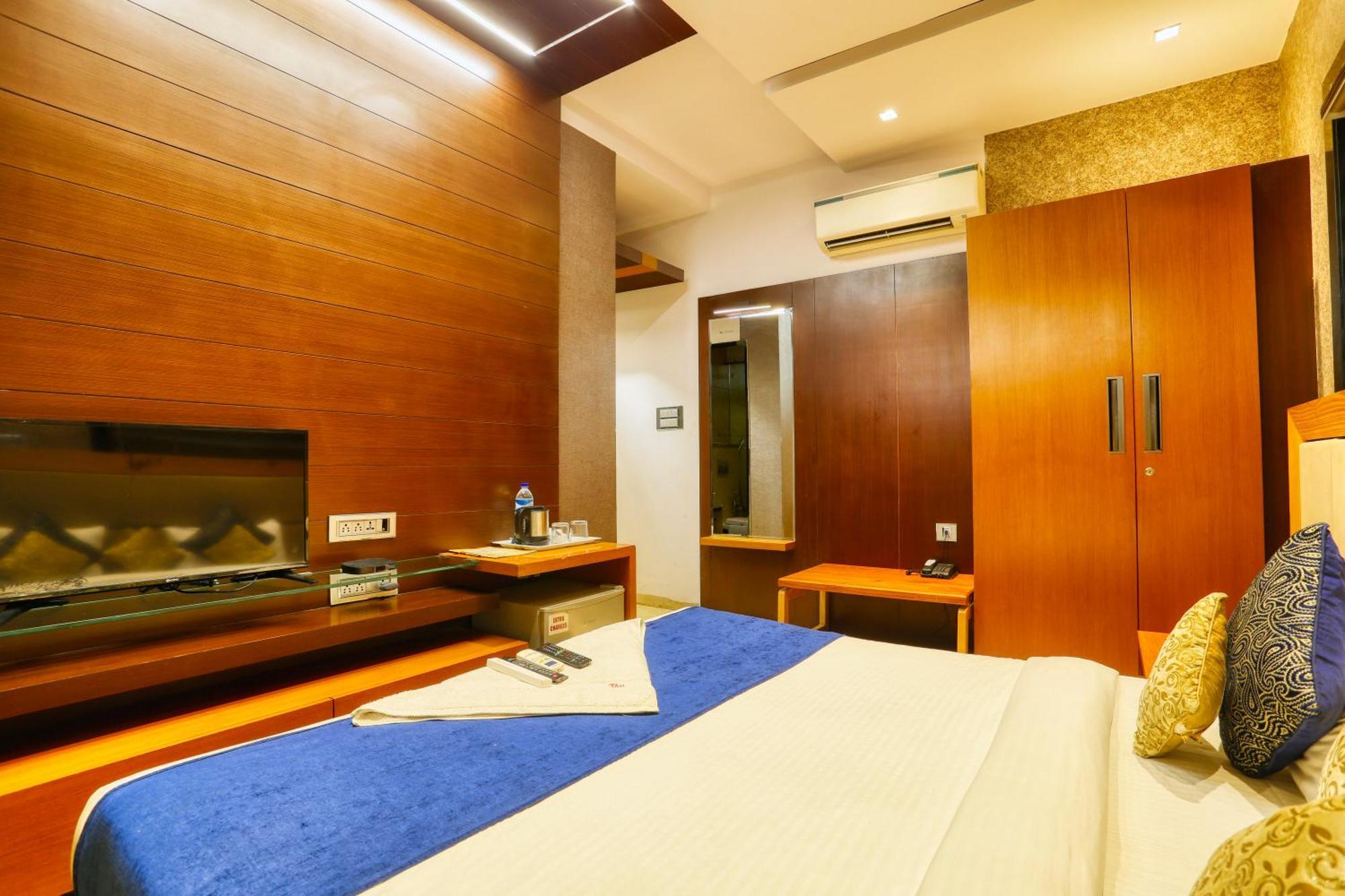 The Ashoka Hotel Indore Ngoại thất bức ảnh