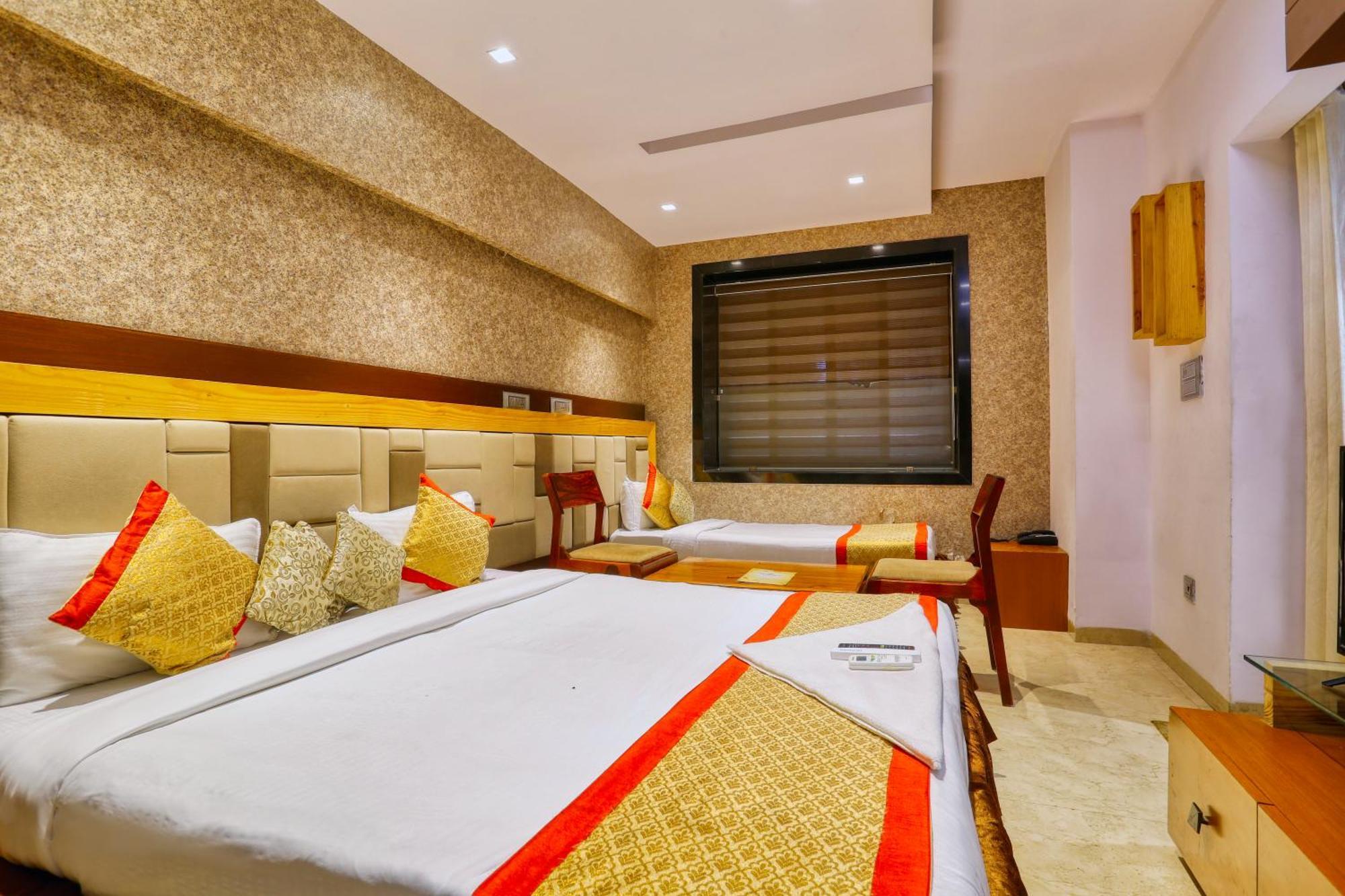 The Ashoka Hotel Indore Ngoại thất bức ảnh