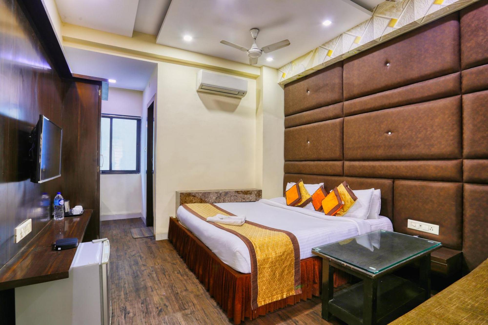 The Ashoka Hotel Indore Ngoại thất bức ảnh