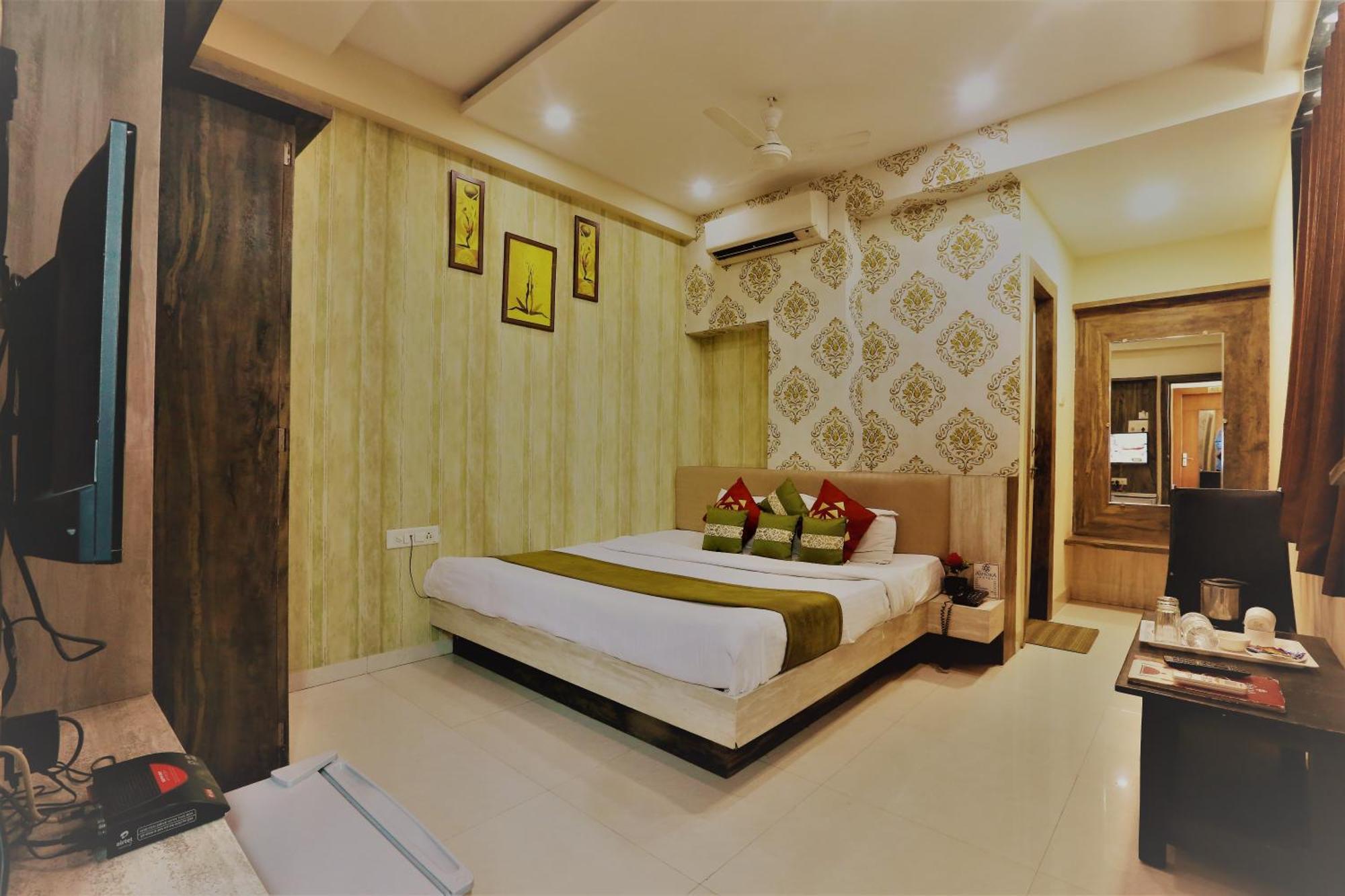 The Ashoka Hotel Indore Ngoại thất bức ảnh